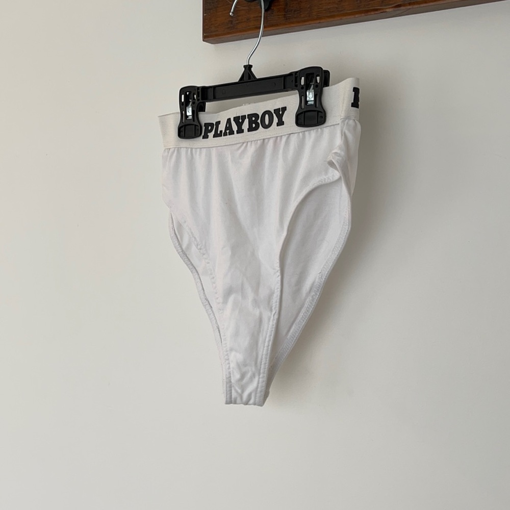 Missguided high waist playboy boy shorts